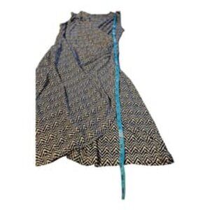 Atmosphere Size 6 Blue and Red